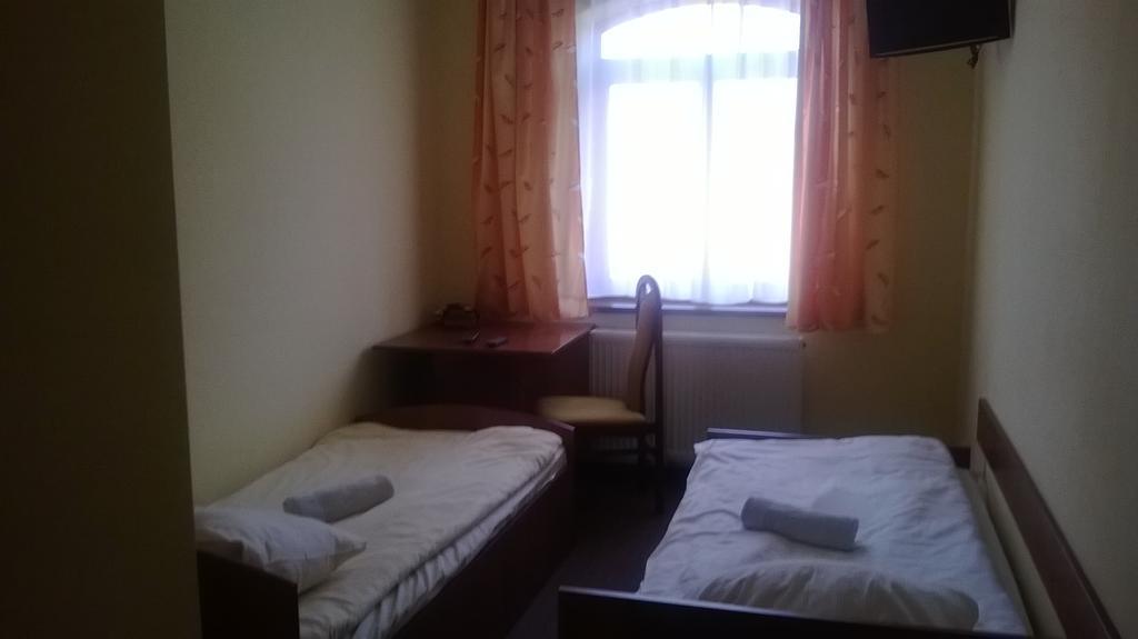 Hostel Milosz Grabowiec  Zimmer foto